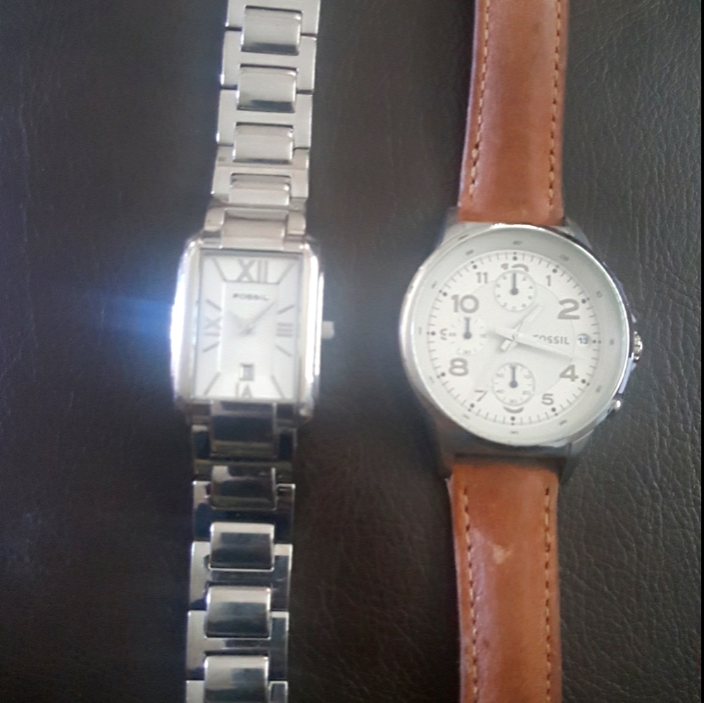 Fossil Each $35 - image 1